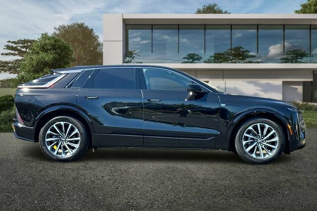 Certified 2024 Cadillac Lyriq Sport AWD/4WD image 3