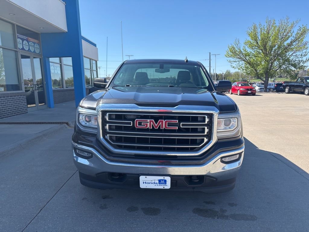 Used 2016 GMC Sierra 1500 SLE w/ SLE Value Package AWD/4WD image 2