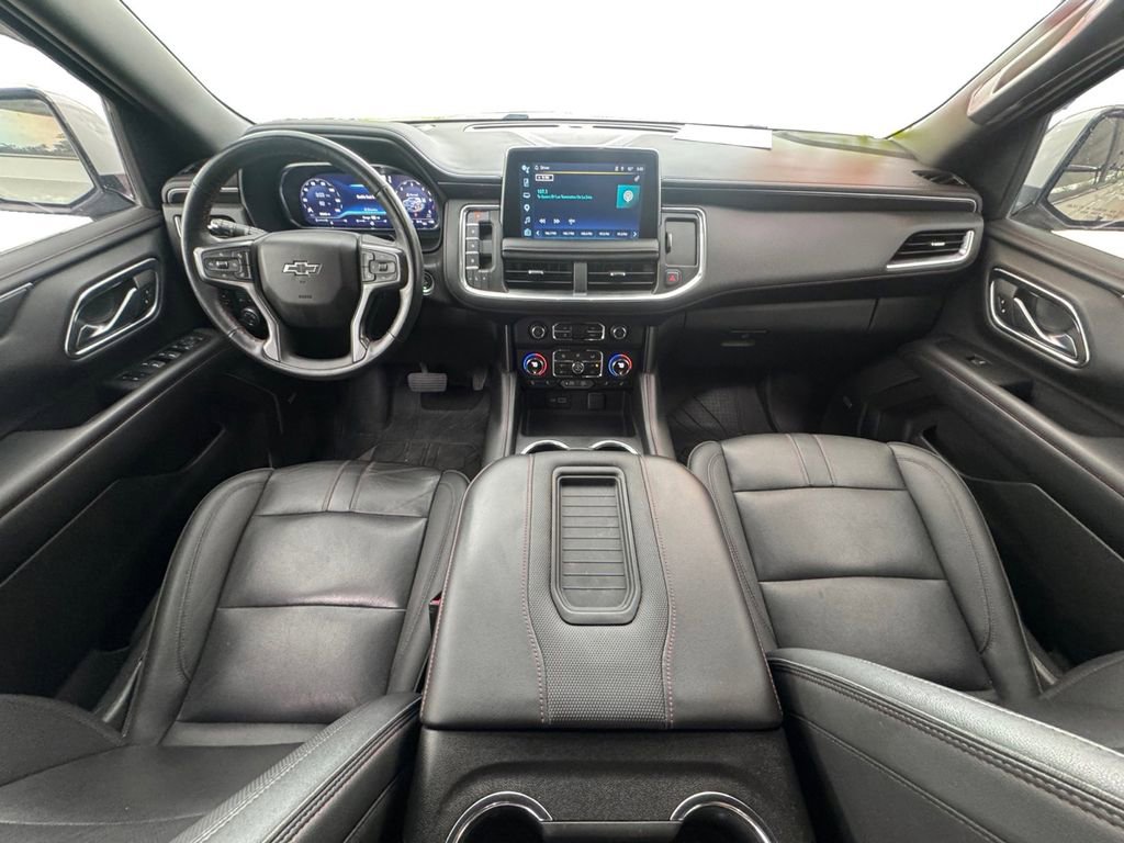 Used 2022 Chevrolet Suburban RST w/ Luxury Package AWD/4WD image 11