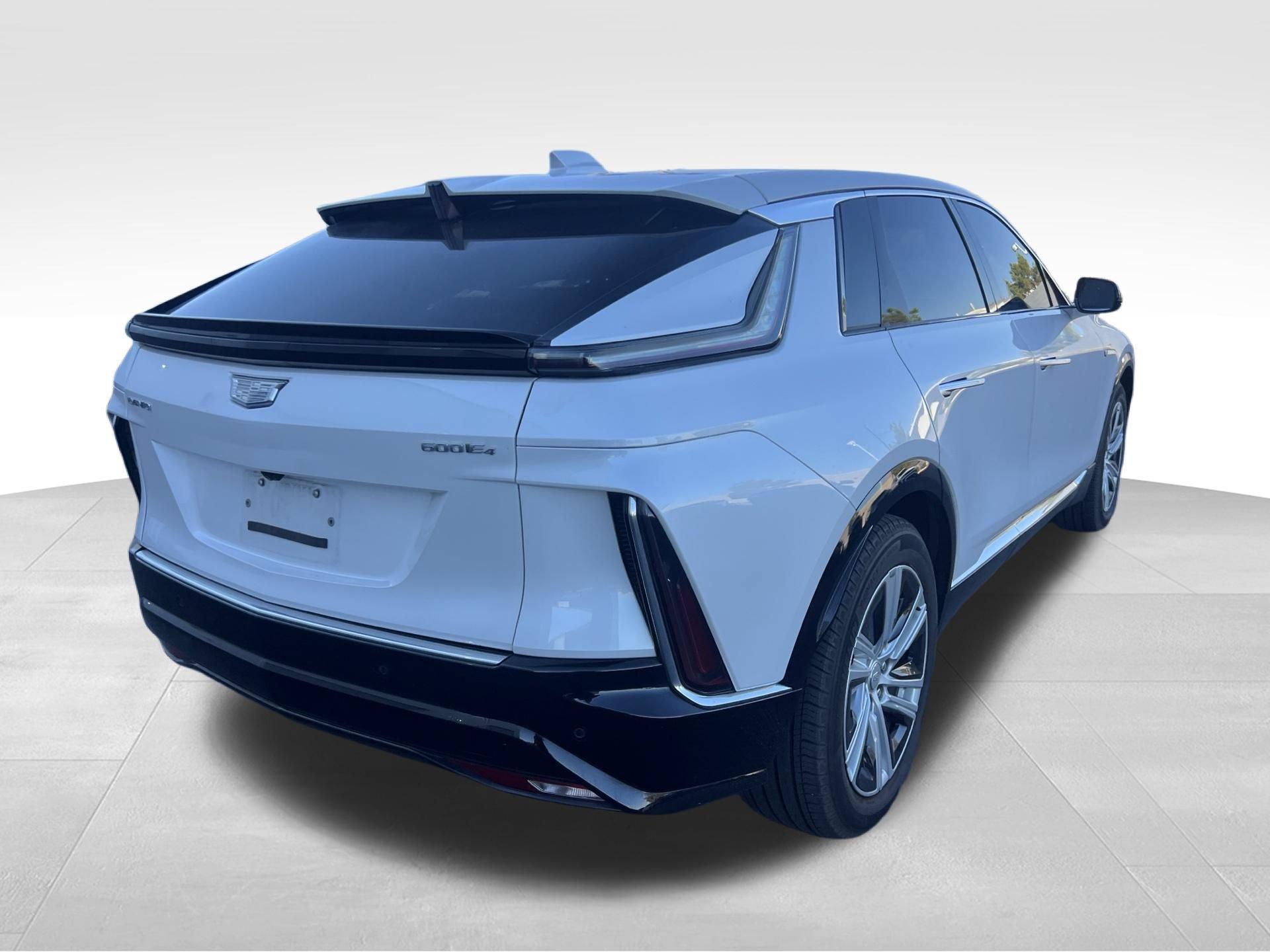 Used 2024 Cadillac Lyriq Tech AWD/4WD image 5
