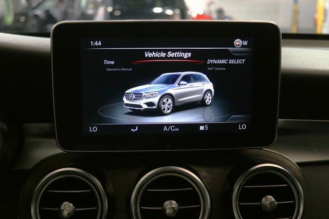 Used 2019 Mercedes-Benz GLC 300 4MATIC image 20