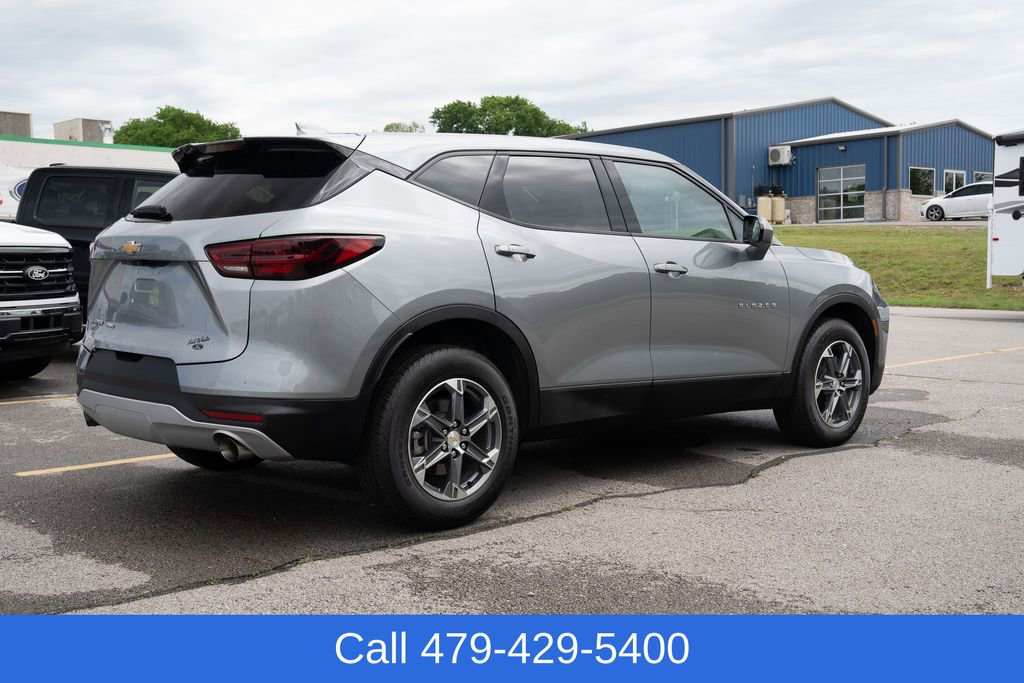 Used 2025 Chevrolet Blazer LT AWD/4WD image 6