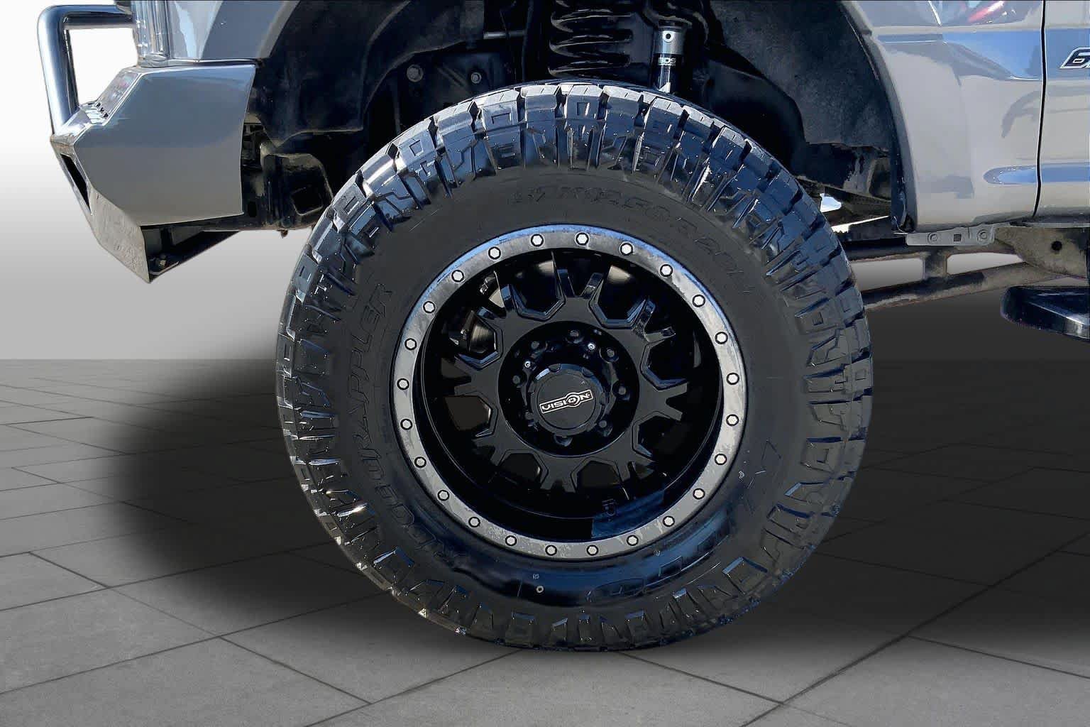 Used 2022 Ford F250 Lariat AWD/4WD image 11