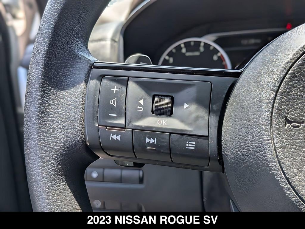 Used 2023 Nissan Rogue SV FWD image 20