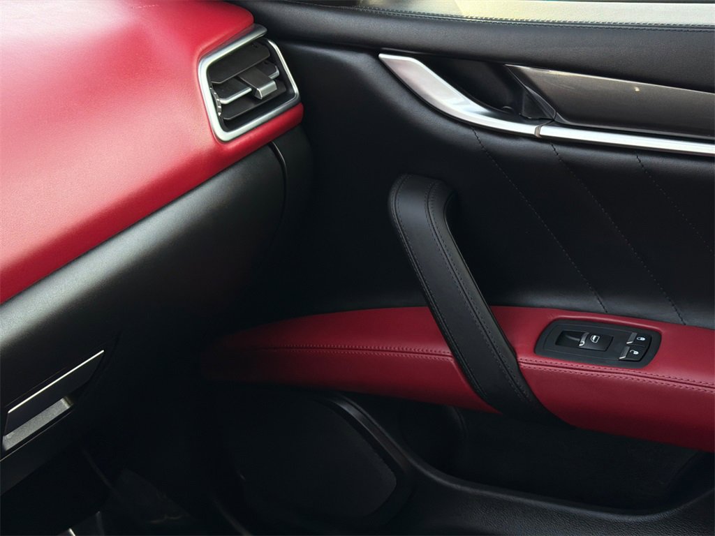 Used 2019 Maserati Ghibli S Q4 image 34