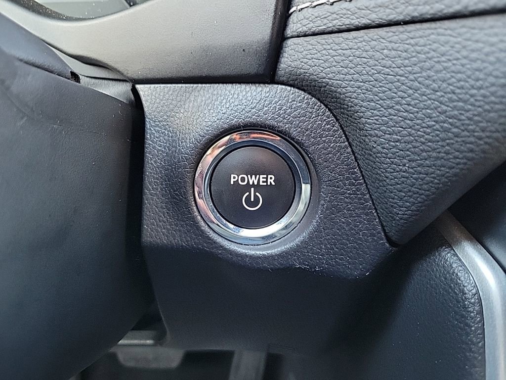 Used 2025 Toyota RAV4 XLE image 22