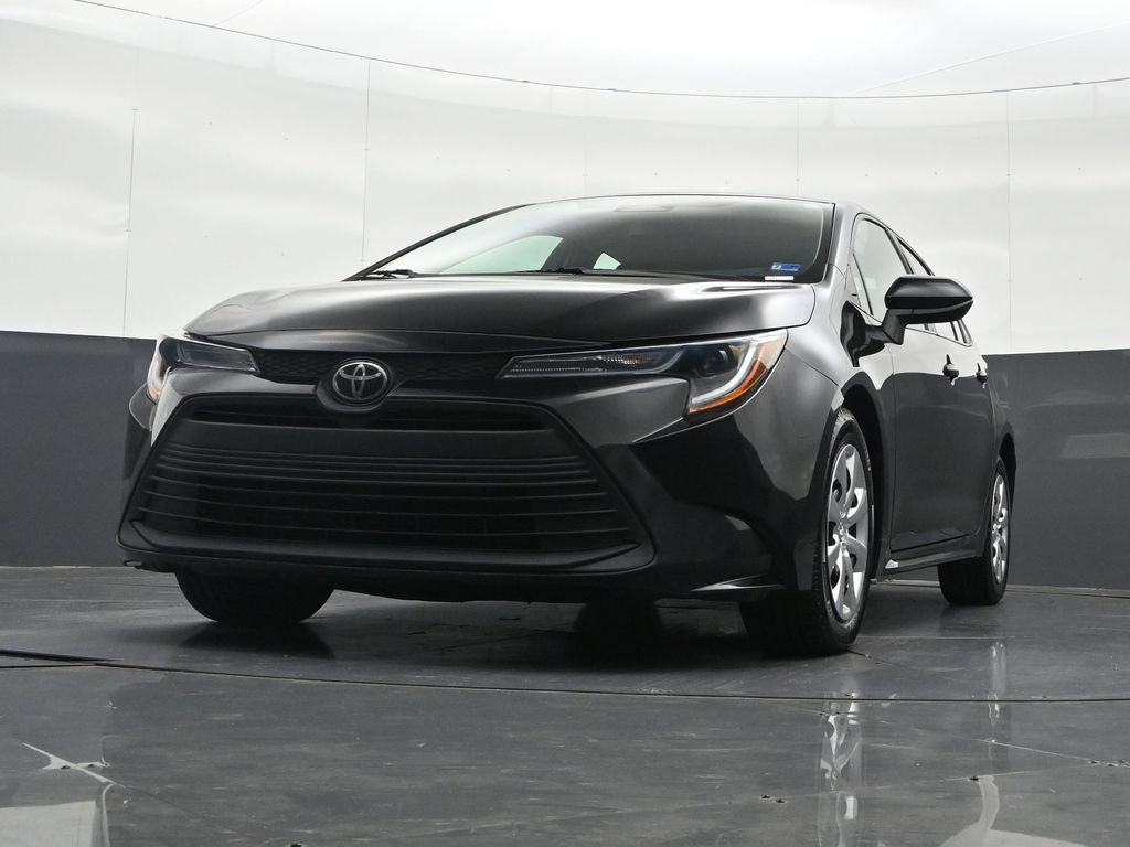 Used 2024 Toyota Corolla LE FWD image 36