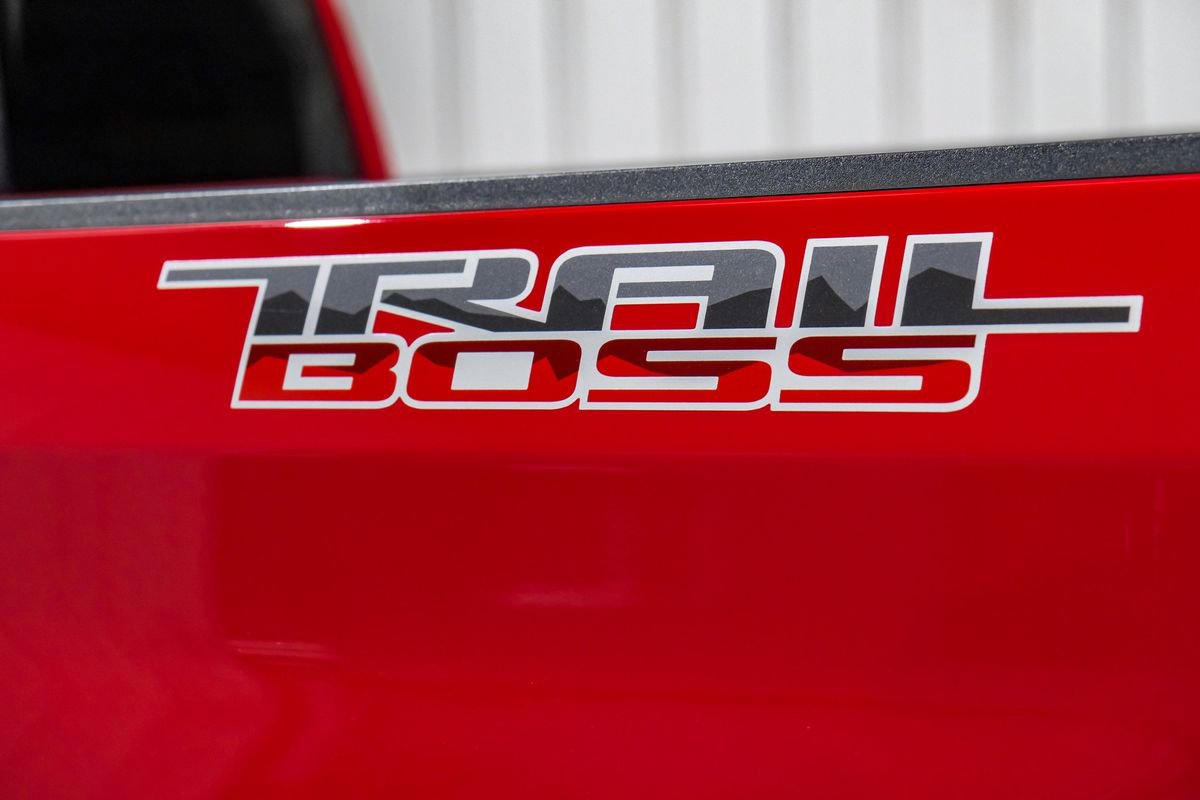 Used 2021 Chevrolet Silverado 1500 LT Trail Boss w/ Convenience Package II image 52