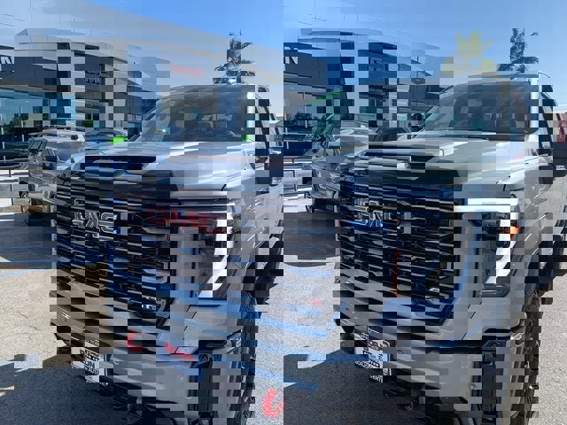 New 2025 GMC Sierra 2500 AT4 w/ AT4 Preferred Package image 3