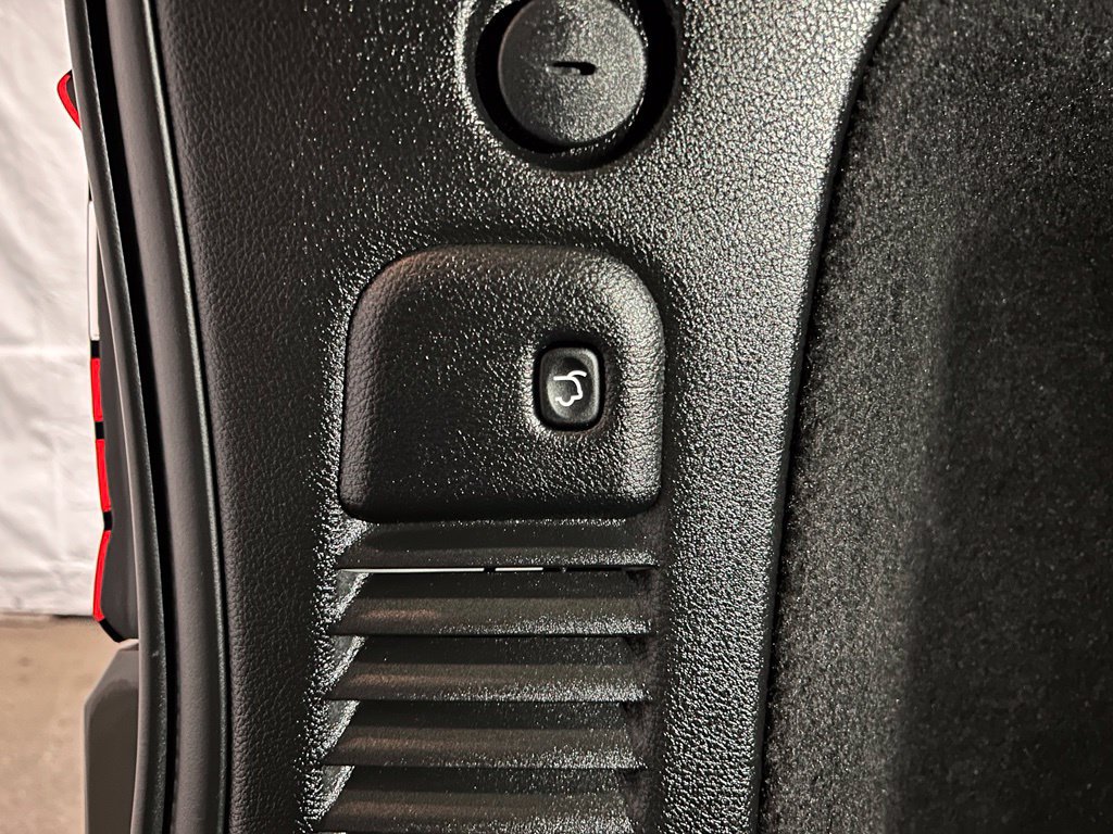 Used 2023 Dodge Durango R/T AWD/4WD image 17