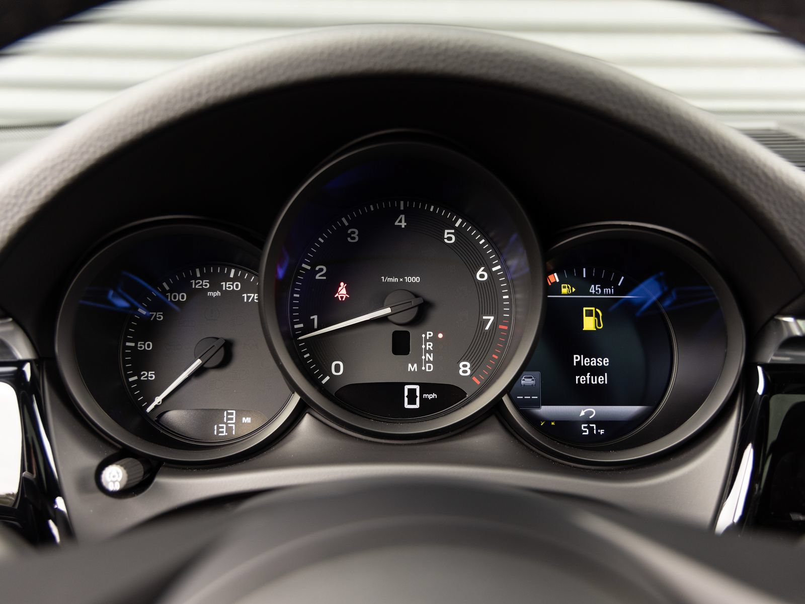 Certified 2026 Porsche Macan AWD/4WD image 13