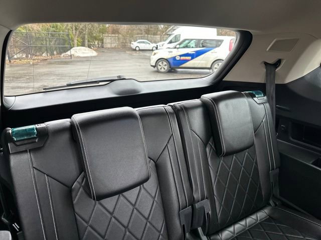 Used 2024 Volkswagen Atlas SEL Premium R-Line image 23