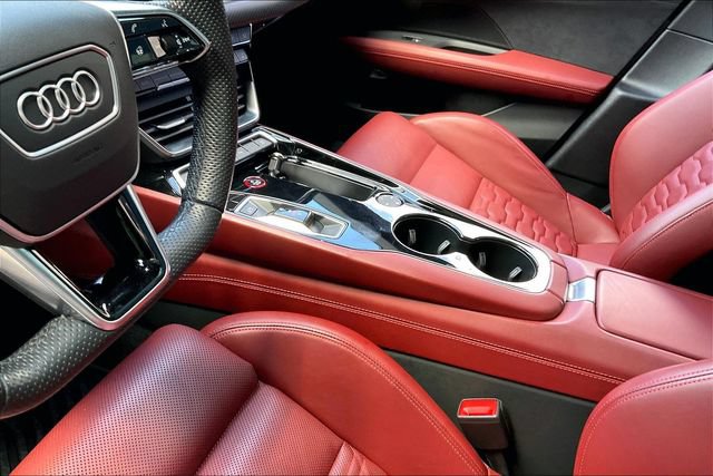 Certified 2023 Audi e-tron GT Premium Plus w/ Performance Package AWD/4WD image 17