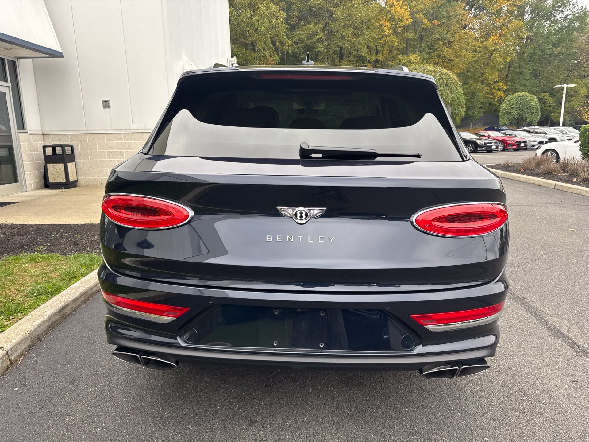 Certified 2023 Bentley Bentayga AWD/4WD image 3