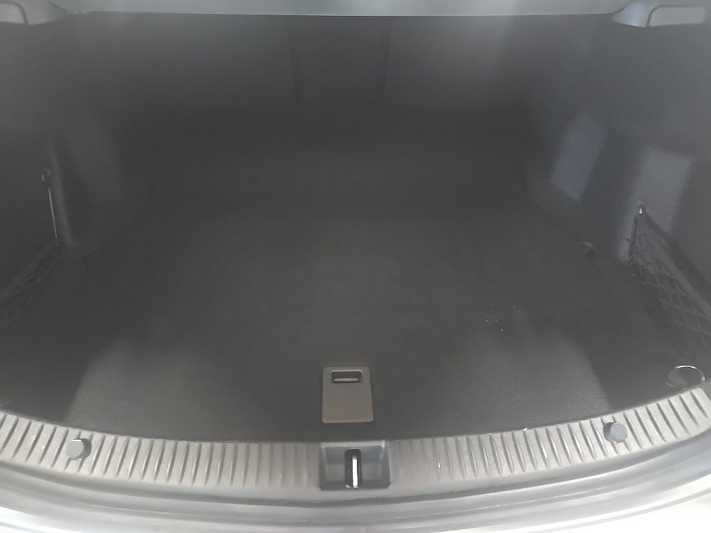 Used 2015 Mercedes-Benz C 300 4MATIC Sedan image 12