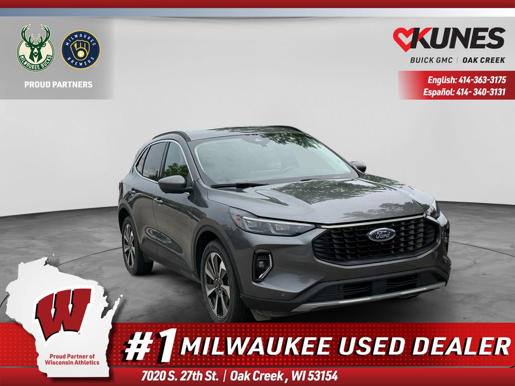 Used 2023 Ford Escape Platinum AWD/4WD image 1