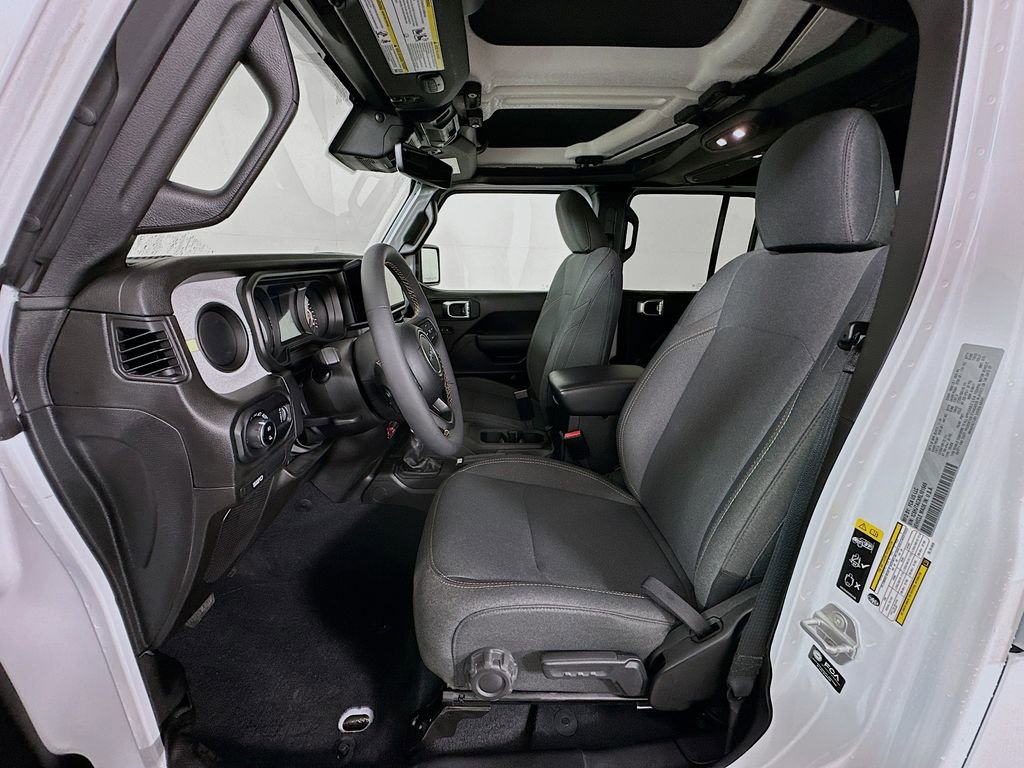 Used 2024 Jeep Gladiator Sport image 20