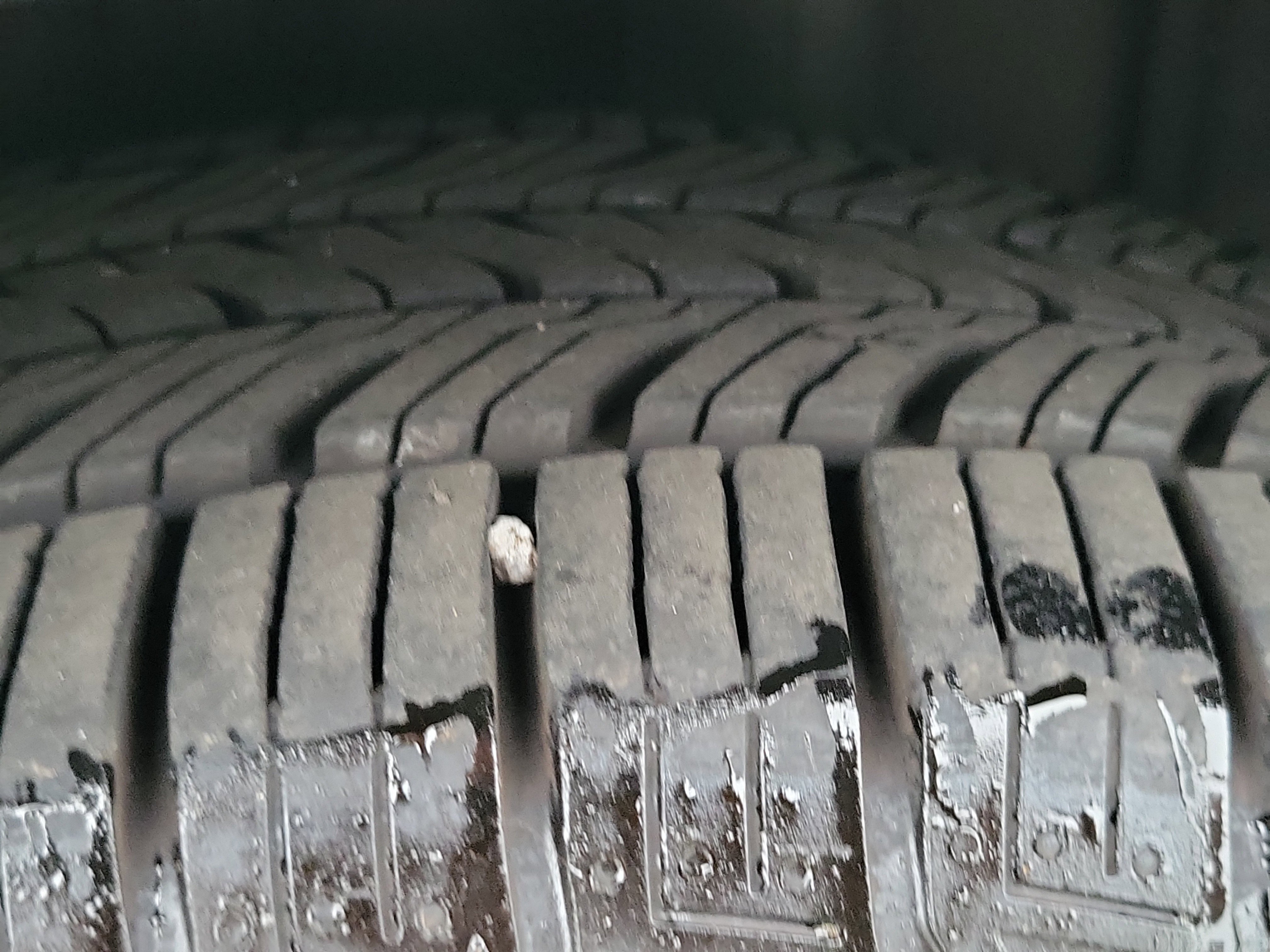 Used 2019 Toyota Camry LE image 23