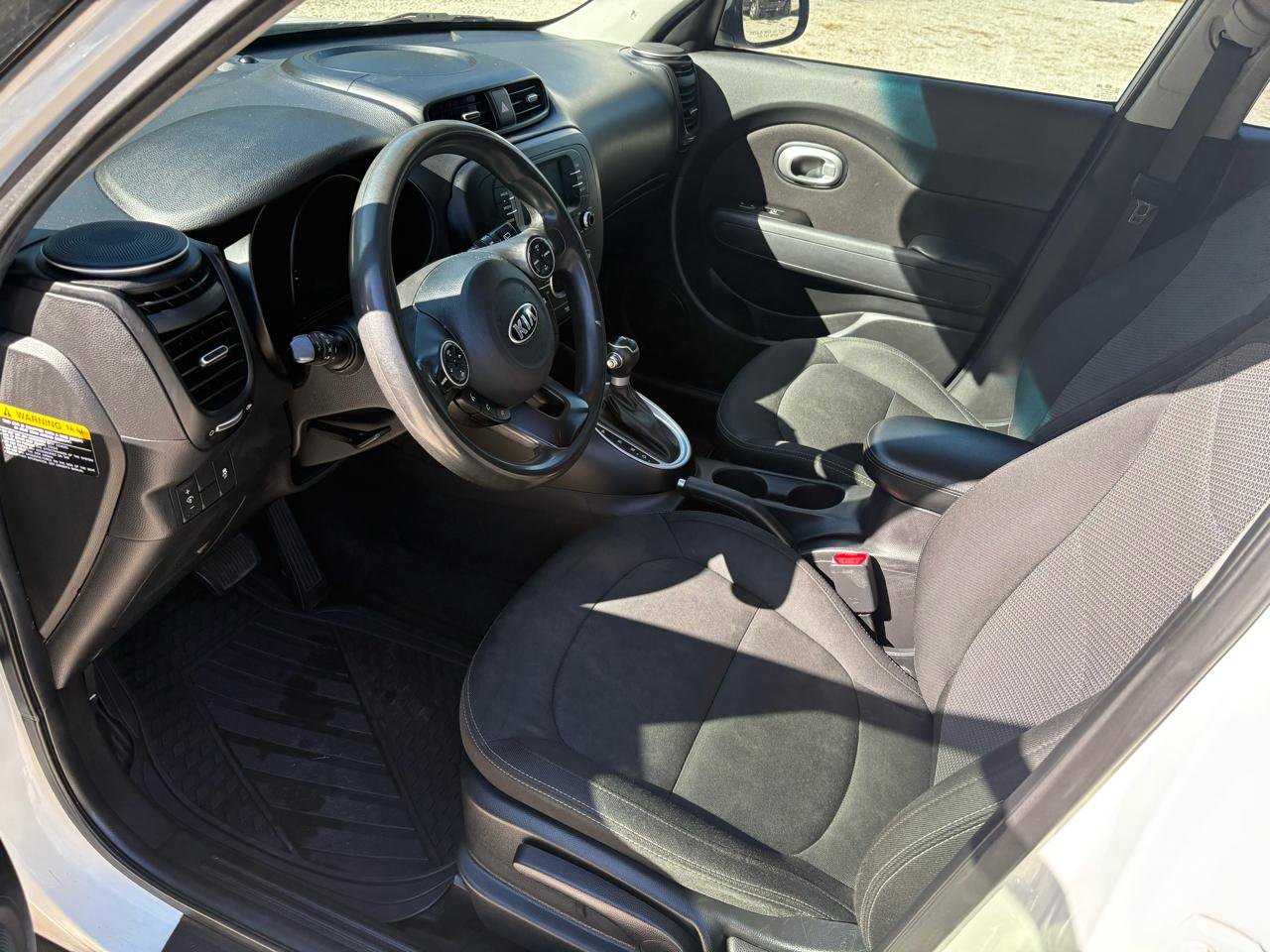 Used 2017 Kia Soul + FWD image 6