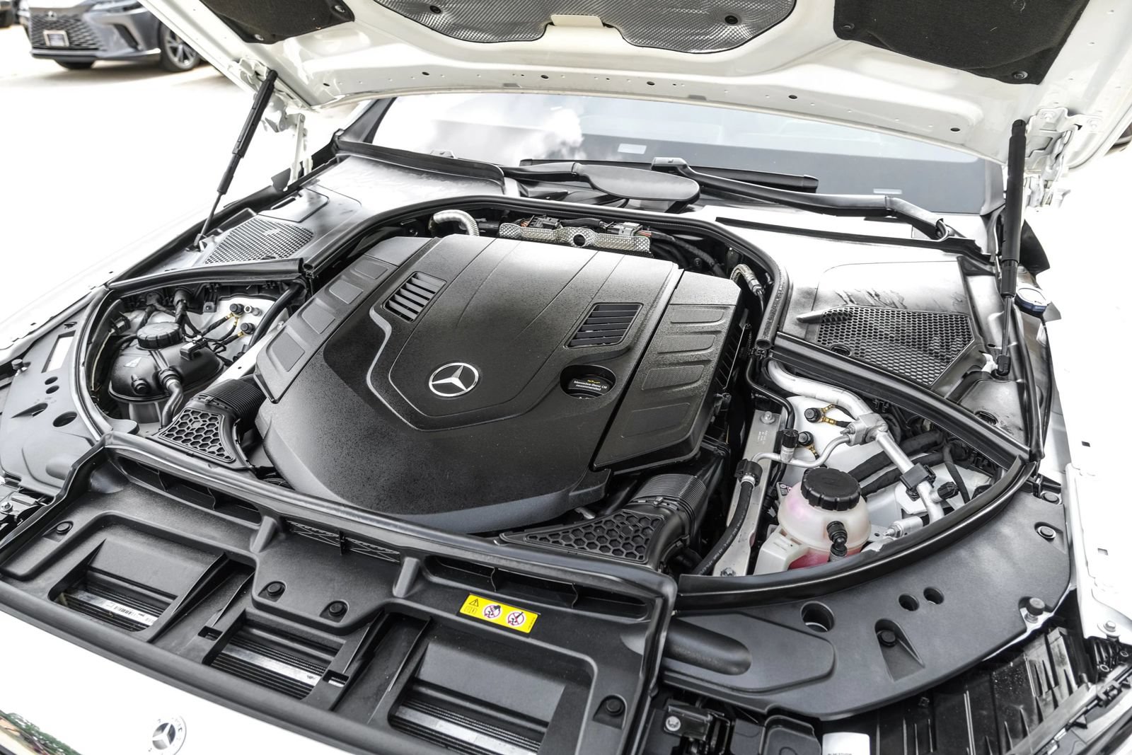 Used 2022 Mercedes-Benz S 580 4MATIC Sedan w/ AMG Line Package image 48