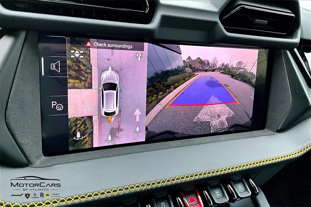 Used 2025 Lamborghini Urus SE image 18