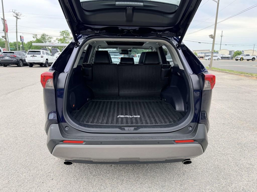 Used 2019 Toyota RAV4 Limited w/ Advanced Technology Package AWD/4WD image 15