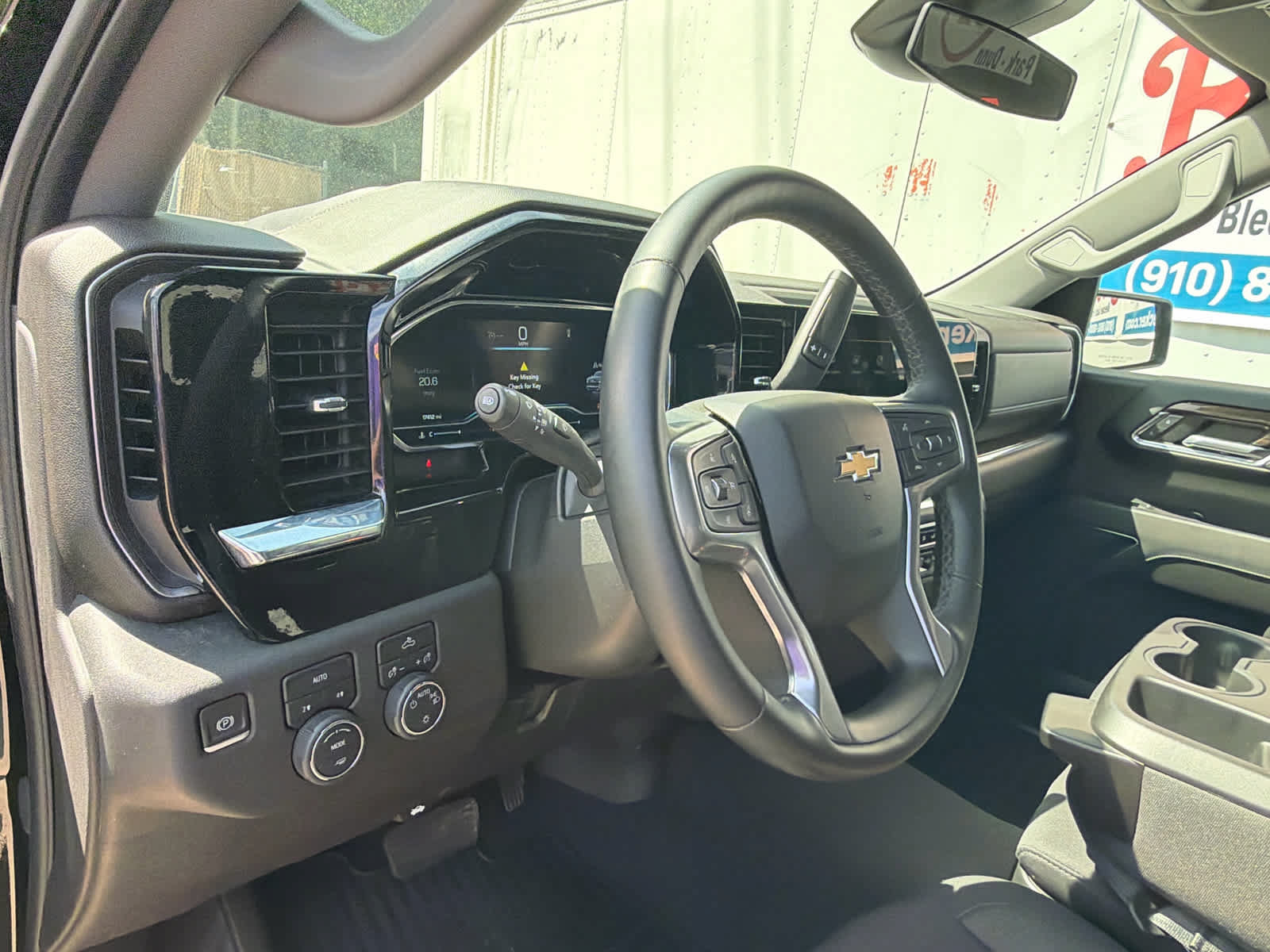 Used 2024 Chevrolet Silverado 1500 LT AWD/4WD image 21