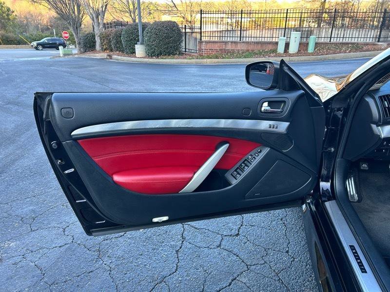 Used 2013 INFINITI G37 IPL image 32