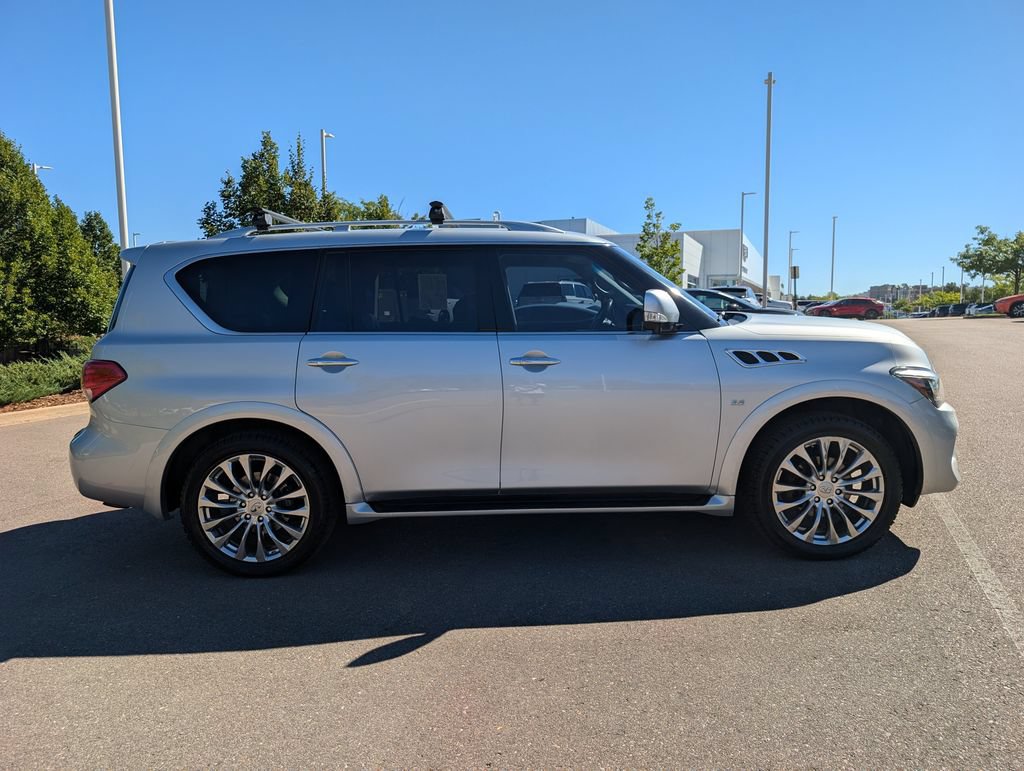 Used 2017 INFINITI QX80 4WD w/ Driver Assistance Package image 7