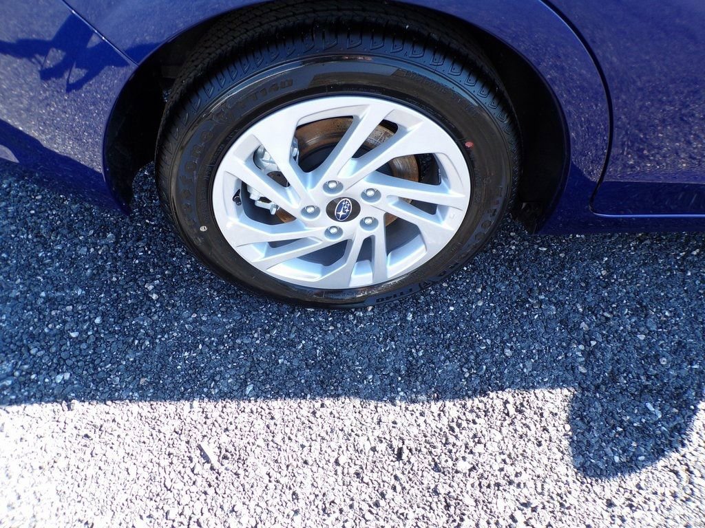 Certified 2025 Subaru Impreza 2.0i image 8