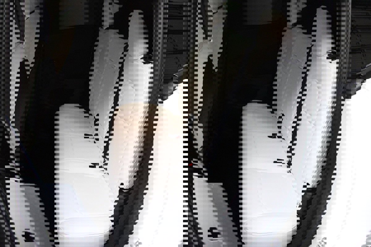 Used 2024 Tesla Model Y Long Range image 42