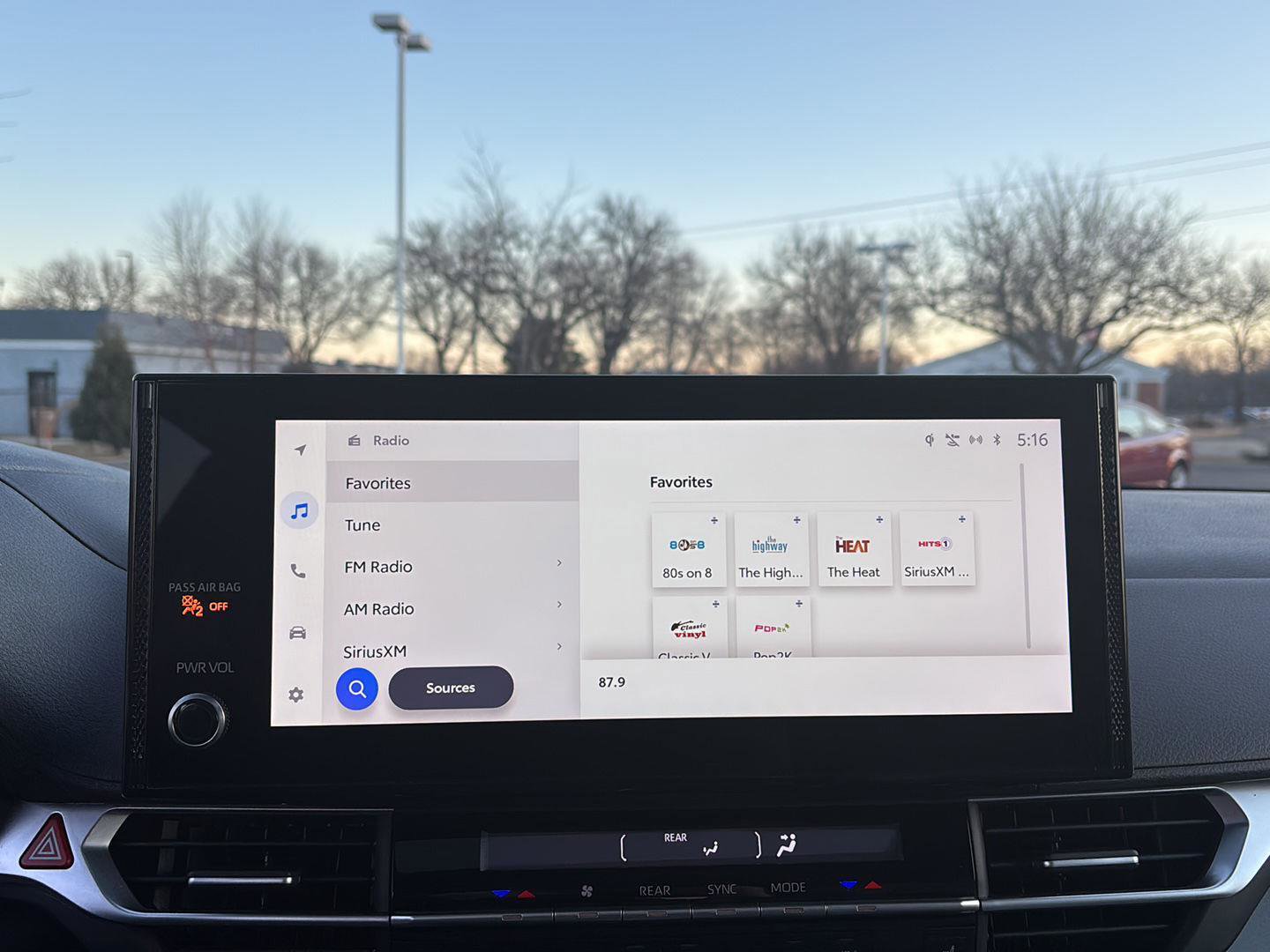 Used 2025 Toyota Sienna XLE w/ XLE Plus Package image 23