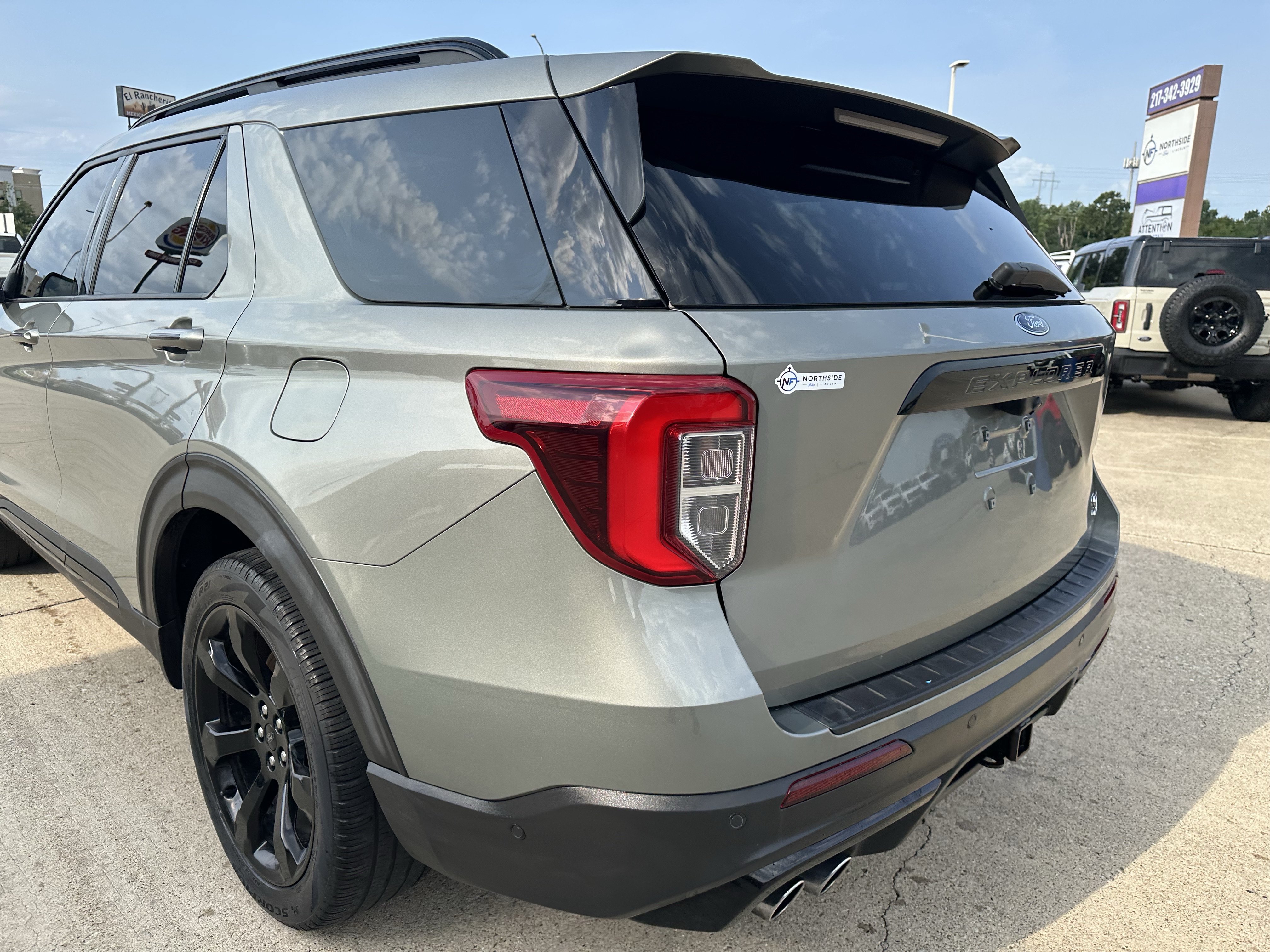 Used 2020 Ford Explorer ST w/ ST Street Pack AWD/4WD image 6