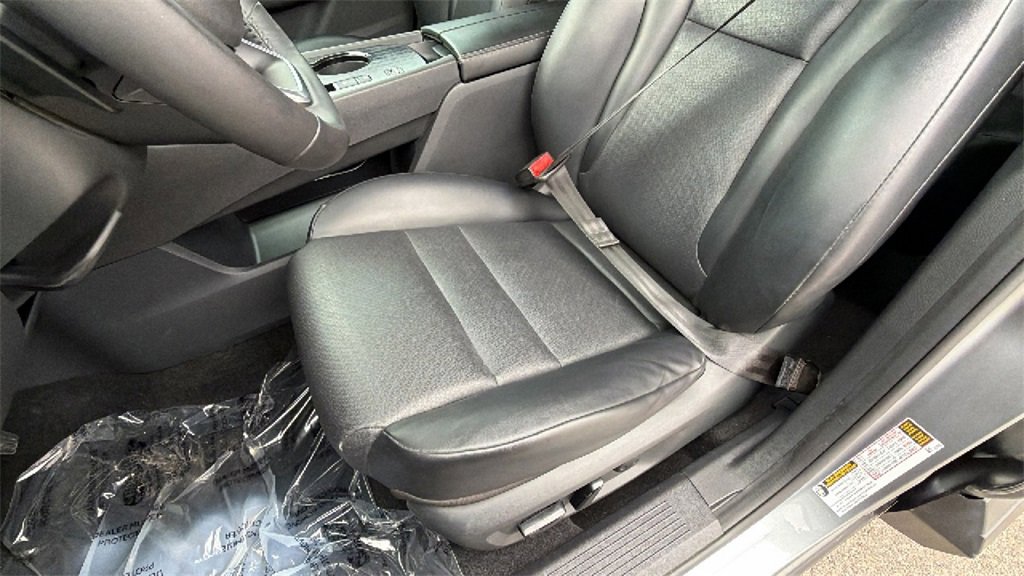 Used 2021 Nissan Rogue SV w/ Premium Package image 19