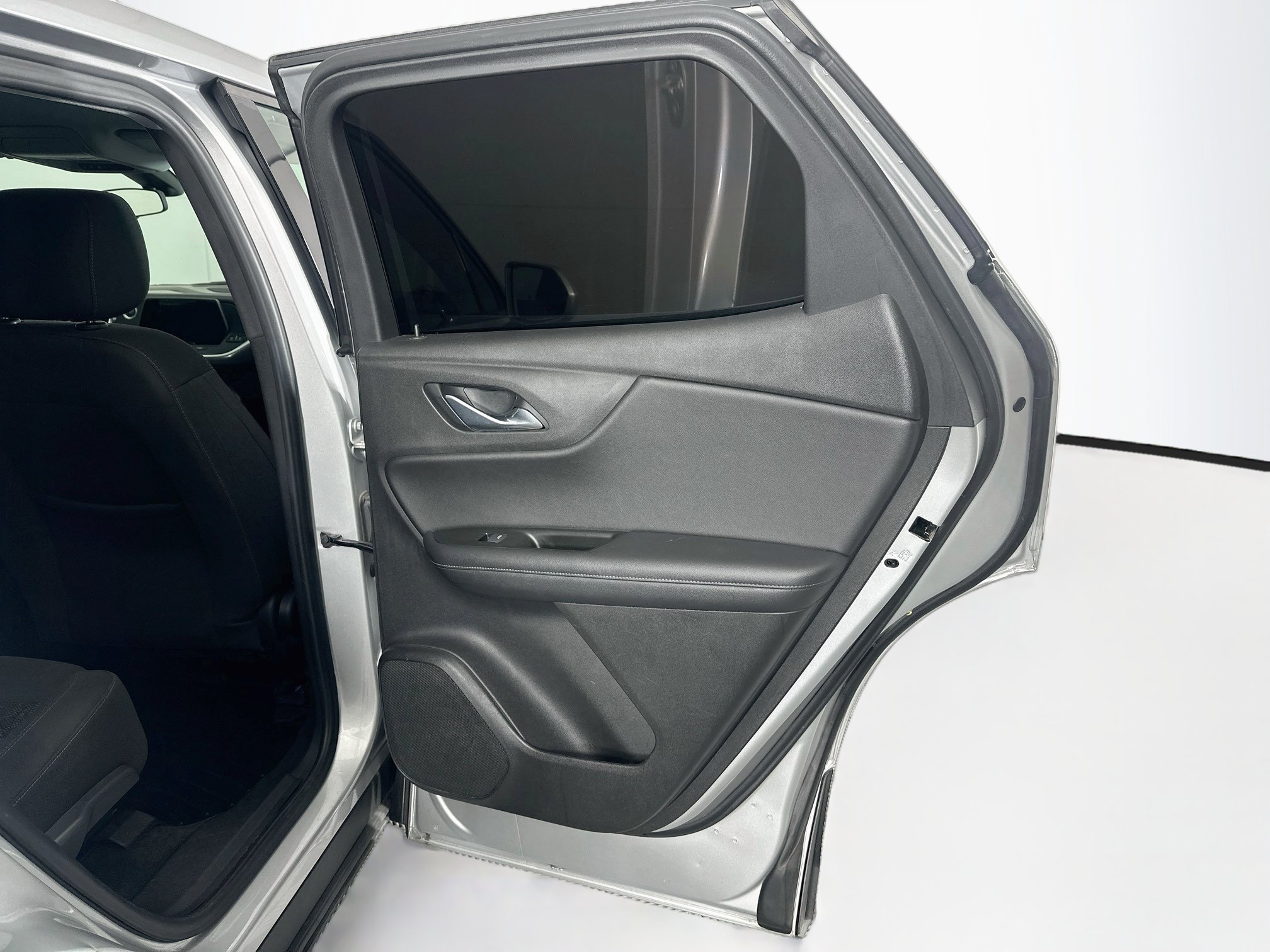 Used 2019 Chevrolet Blazer LT FWD image 28