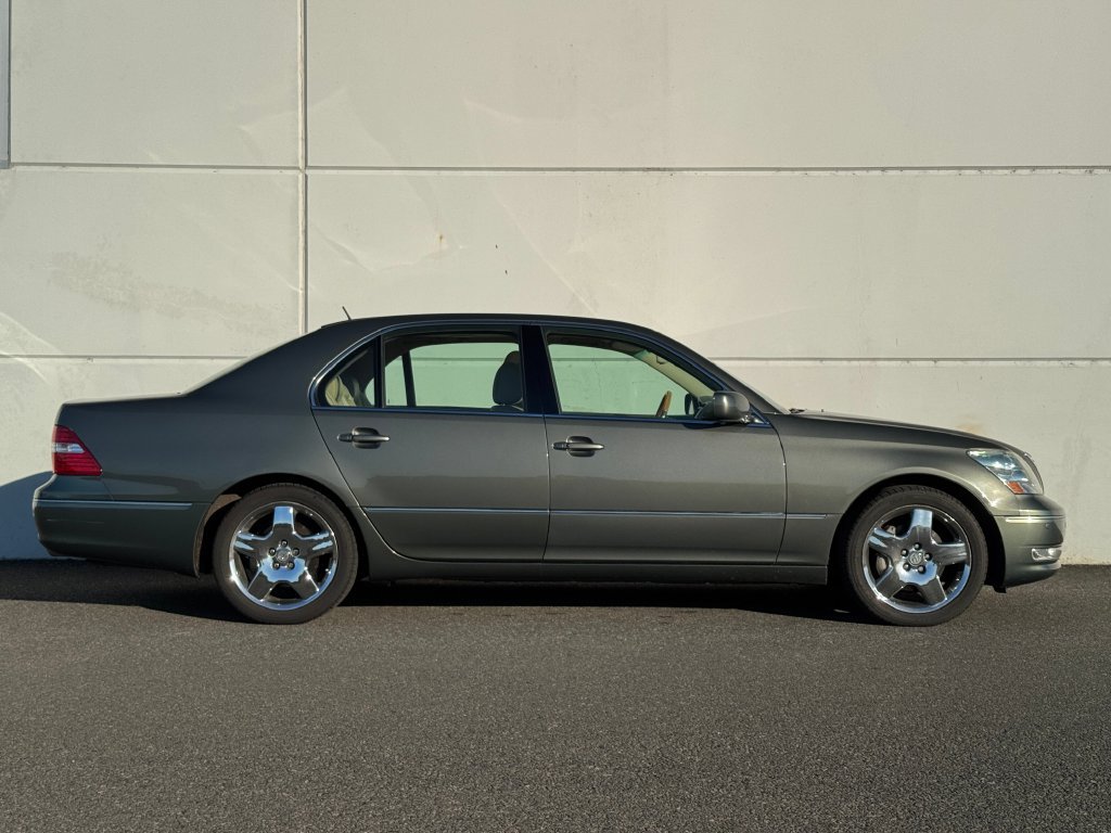 Used 2005 Lexus LS 430 RWD image 7