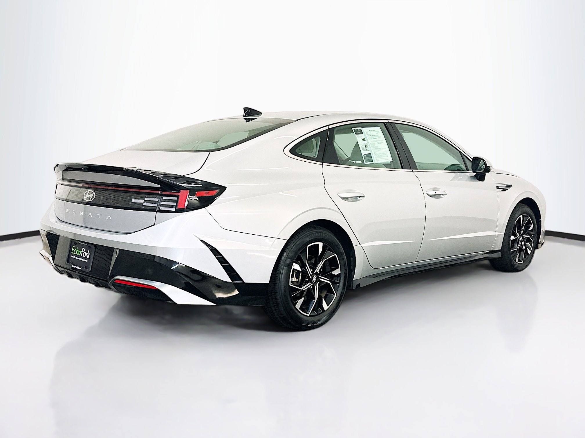 Used 2025 Hyundai Sonata SEL FWD image 9