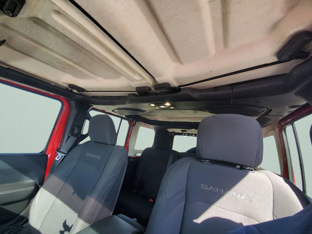 Used 2019 Jeep Wrangler Unlimited Sahara image 20