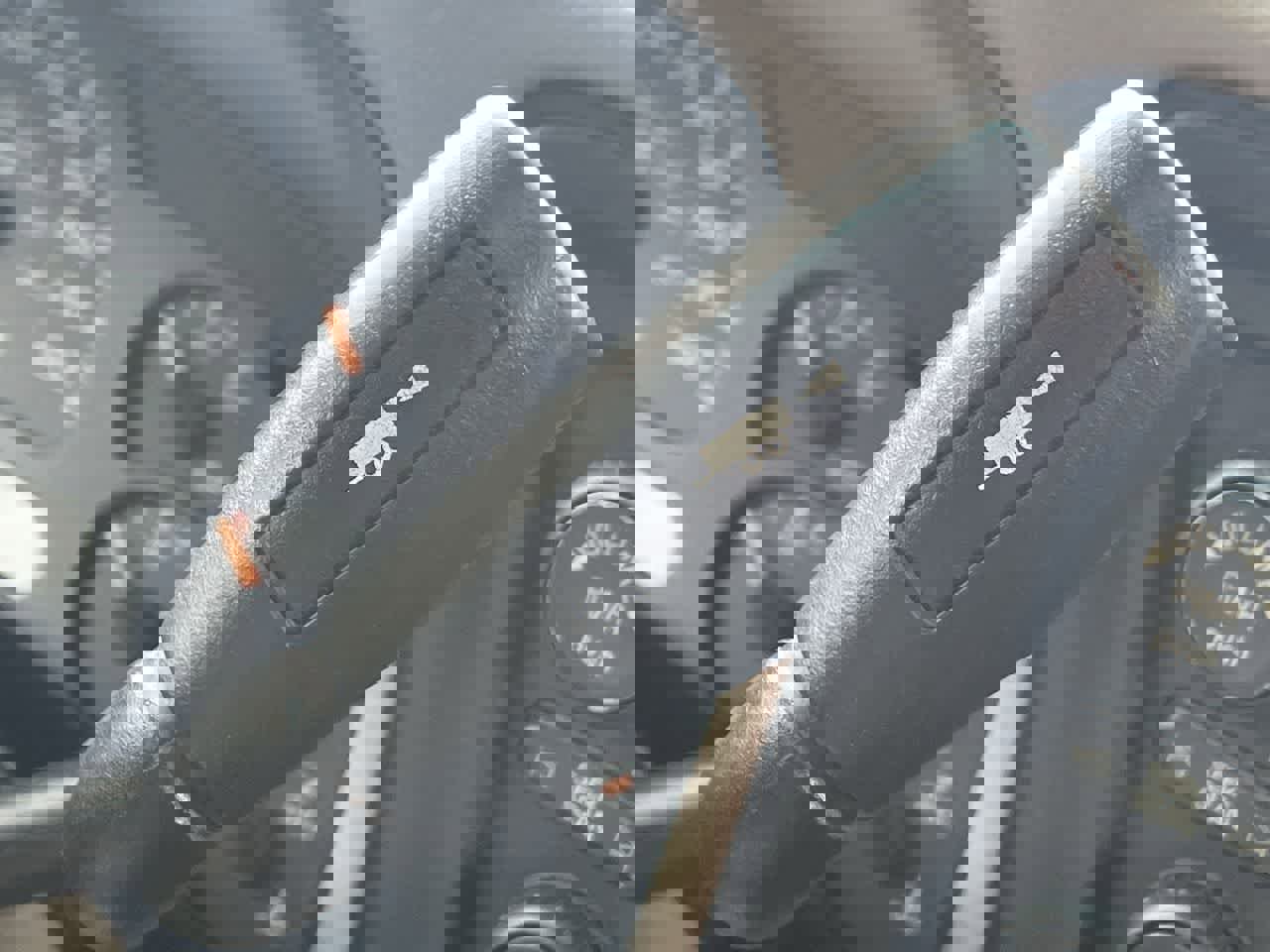 Used 2005 Chevrolet Suburban LT w/ Preferred Equipment Group image 26