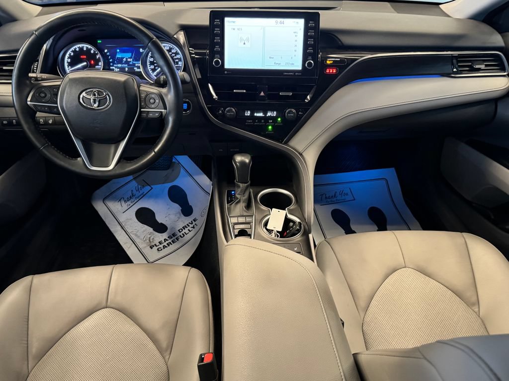 Used 2023 Toyota Camry XLE w/ Cold Weather Package FWD image 9
