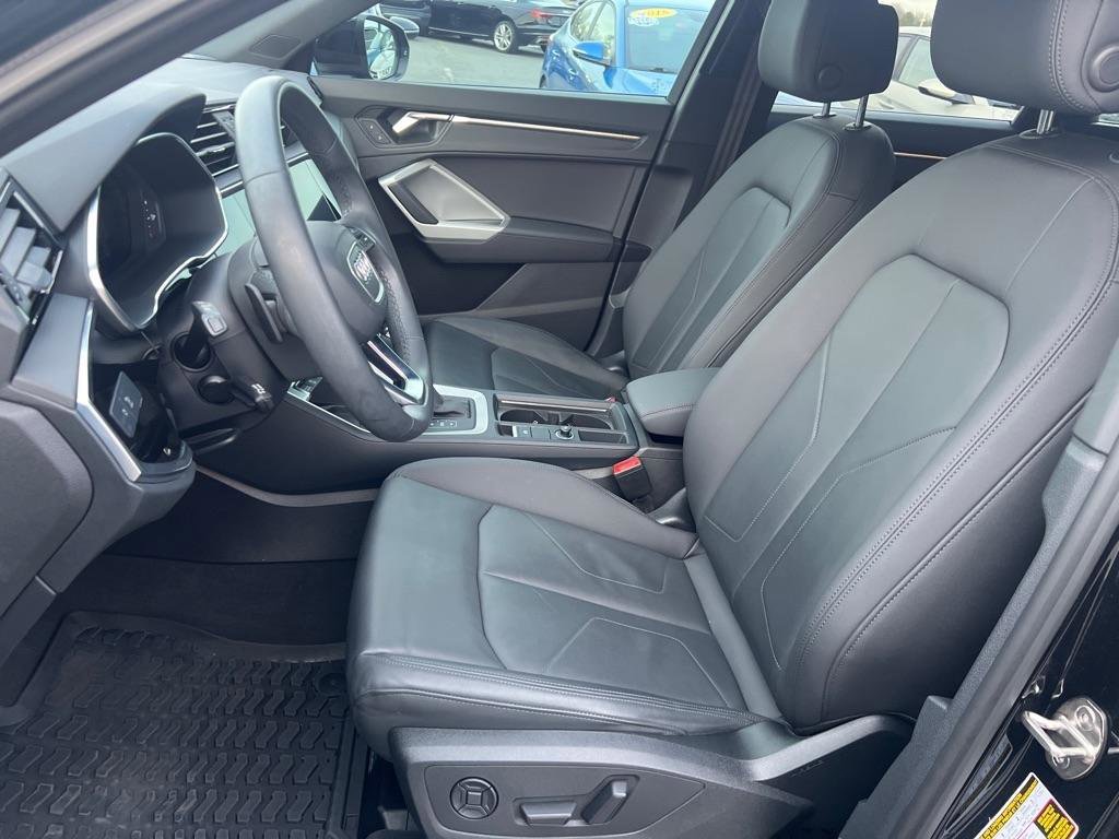 Used 2023 Audi Q3 2.0T Premium Plus w/ Premium Plus Package image 12