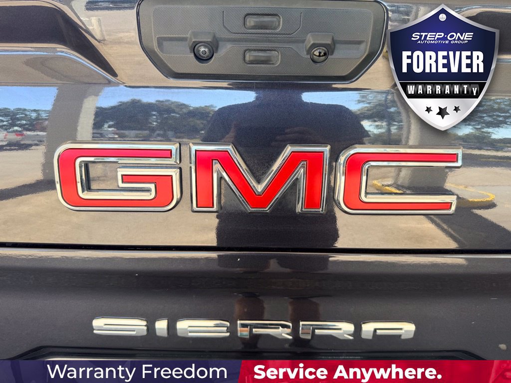 Used 2025 GMC Sierra 1500 SLT AWD/4WD image 32