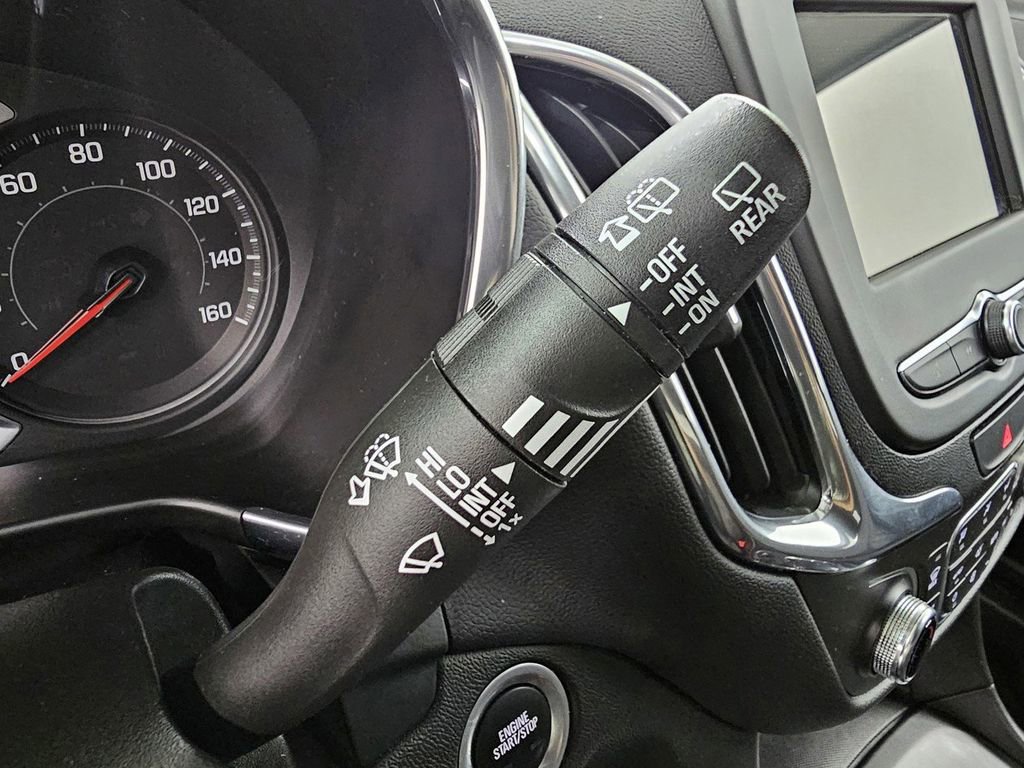 Used 2019 Chevrolet Equinox LT FWD image 34