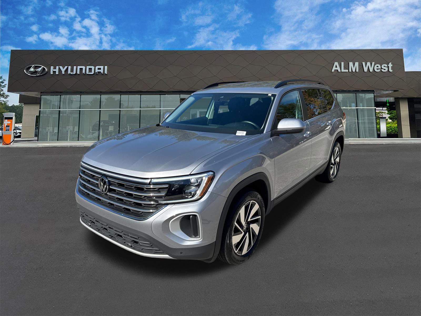 Used 2025 Volkswagen Atlas SE