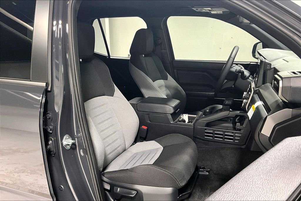 Used 2025 Toyota 4Runner TRD Off-Road image 10