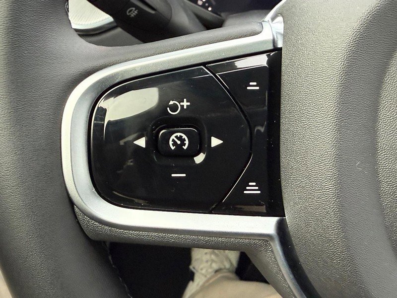 New 2026 Volvo XC60 T8 Ultra w/ Climate Package AWD/4WD image 12
