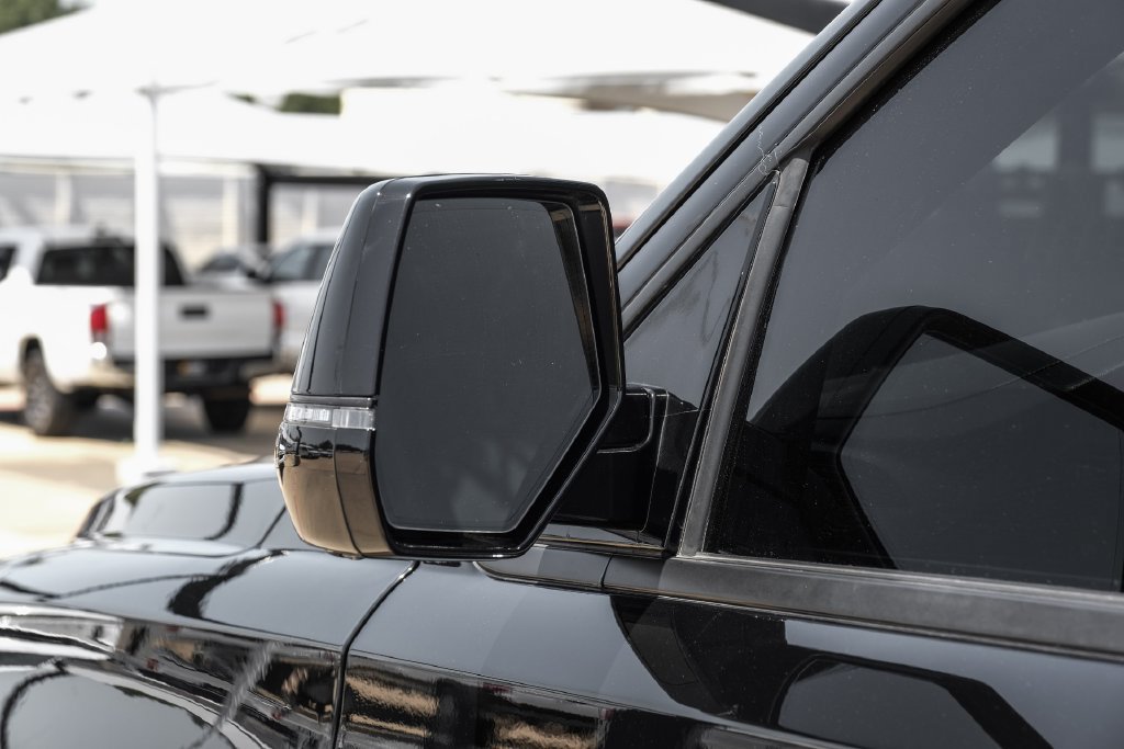 Used 2020 Cadillac Escalade 2WD image 46