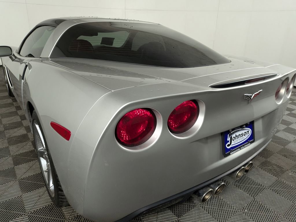 Used 2007 Chevrolet Corvette Coupe w/ Preferred Equipment Group RWD image 13