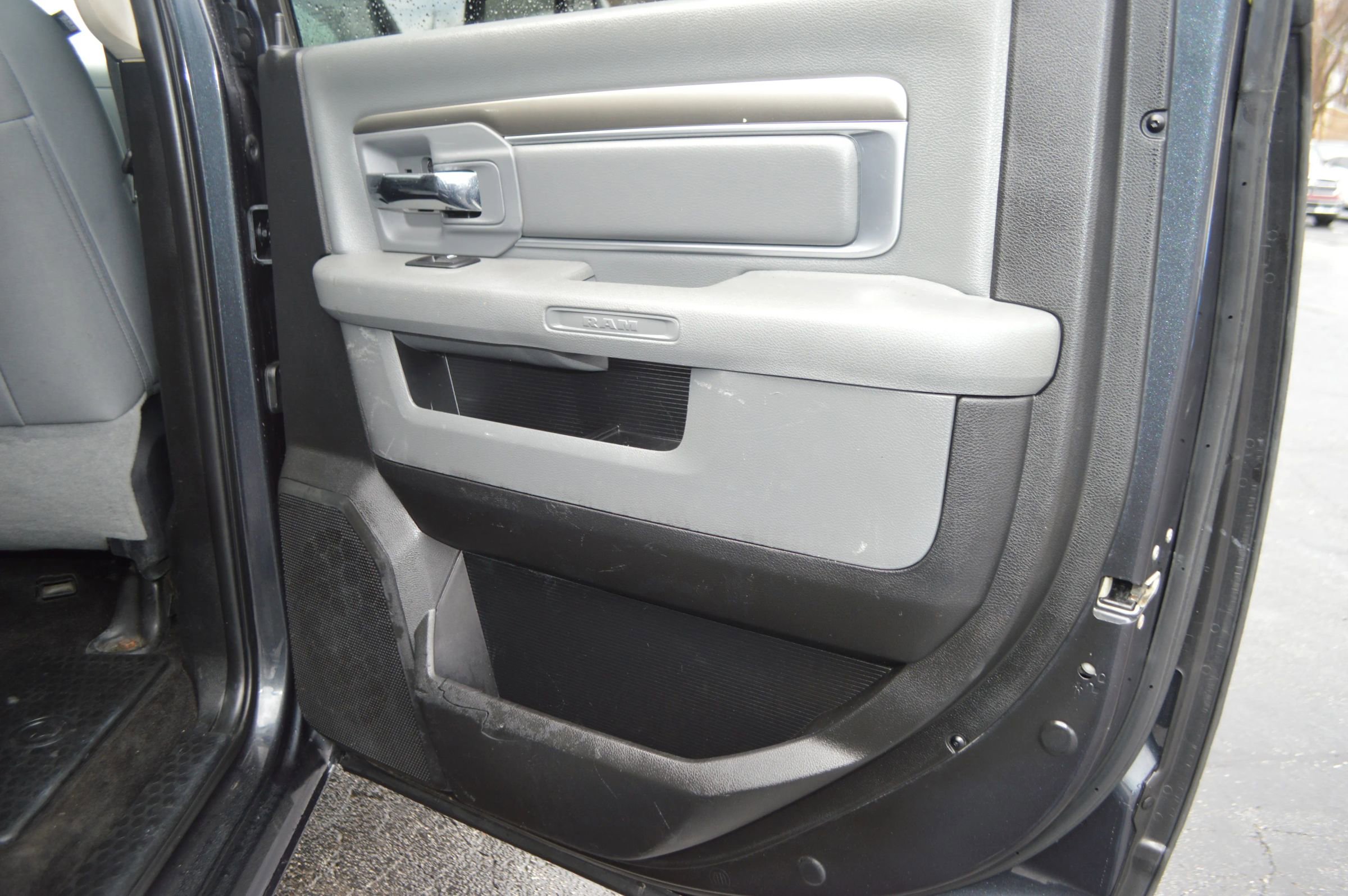 Used 2014 RAM 2500 Lone Star image 27