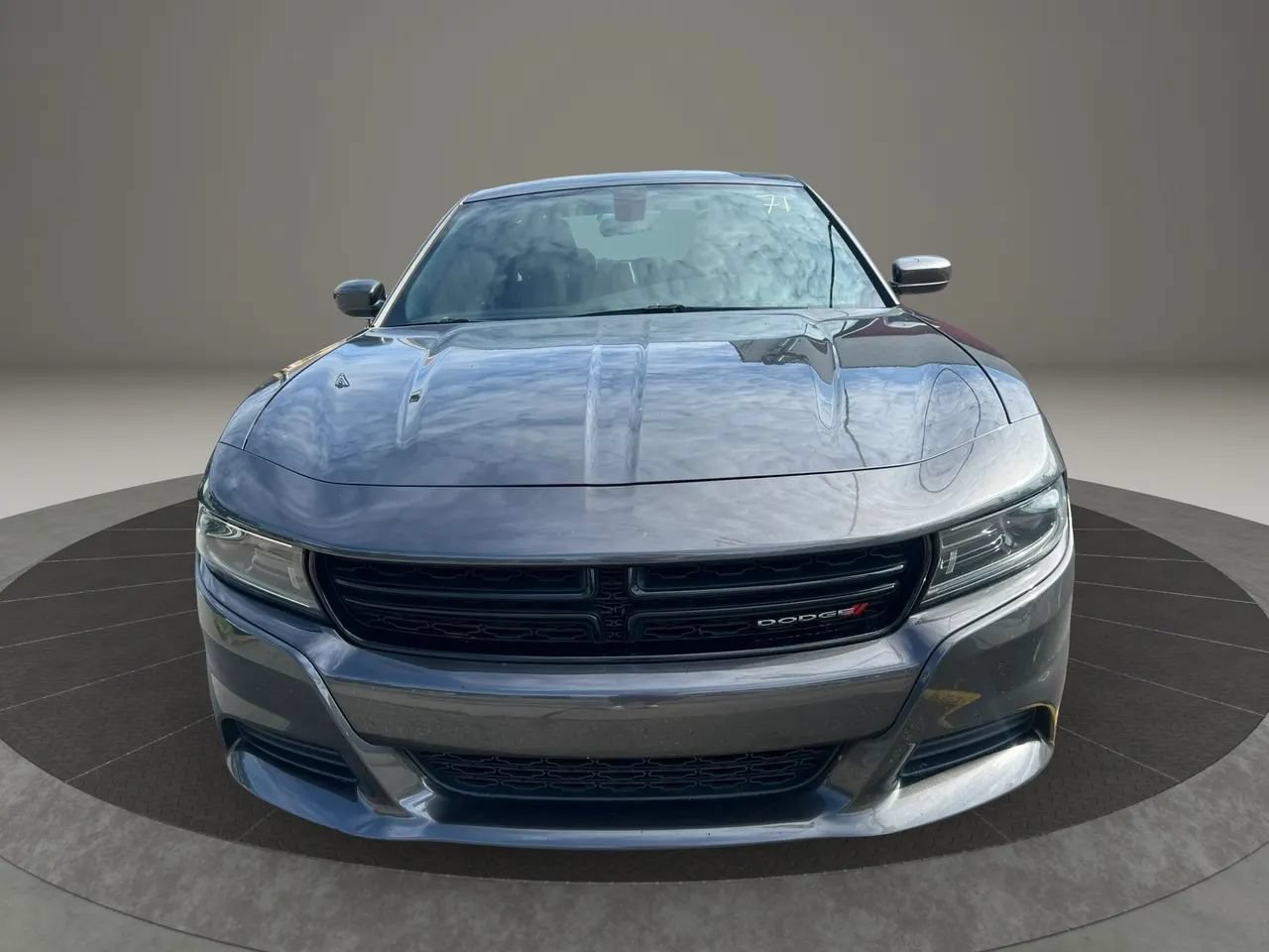 Used 2022 Dodge Charger SXT RWD image 2